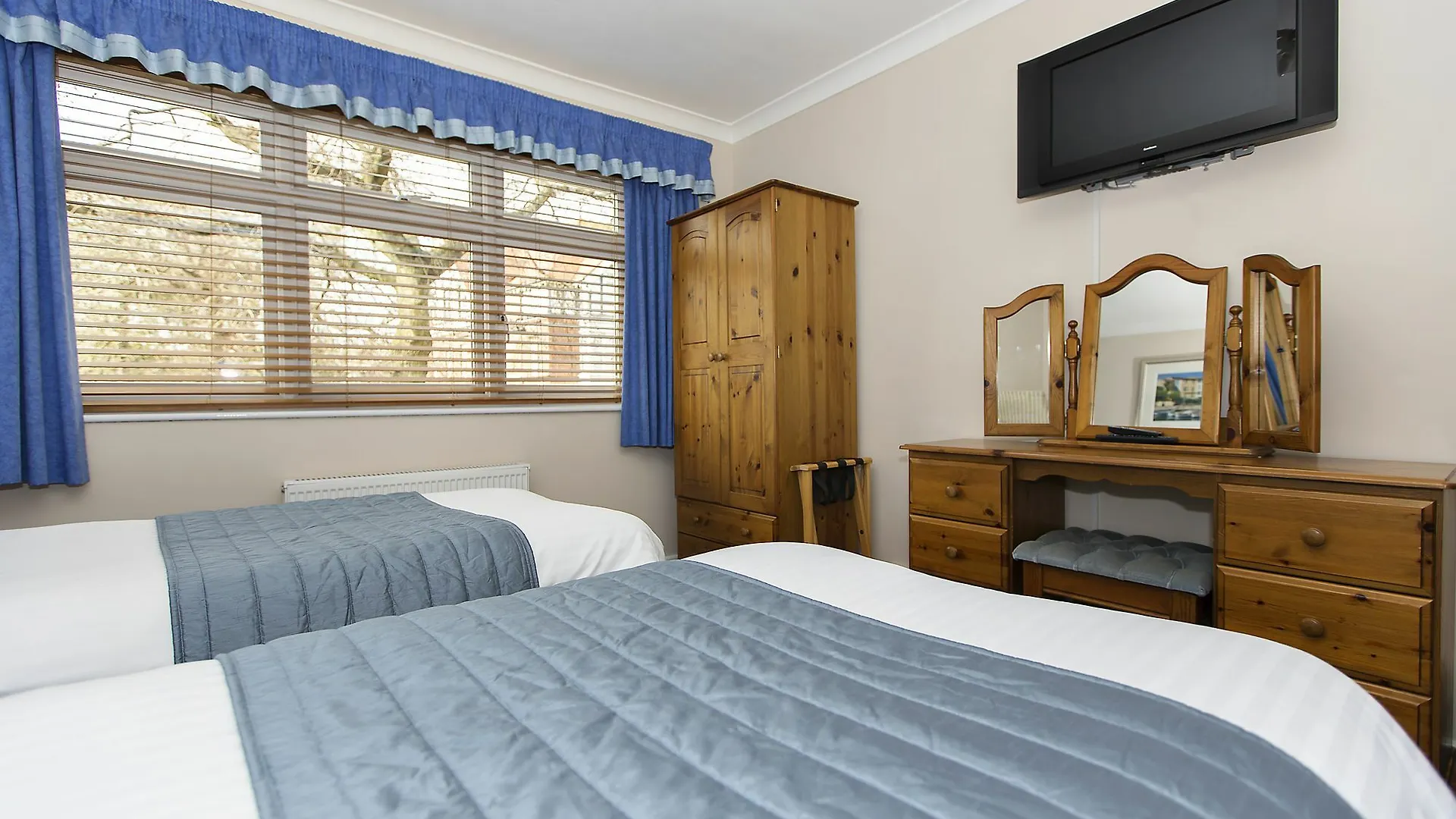 The Rosscourt Hotel (Adults Only) Guest house